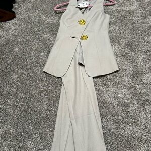 Elegant Beige Women's Pantsuit